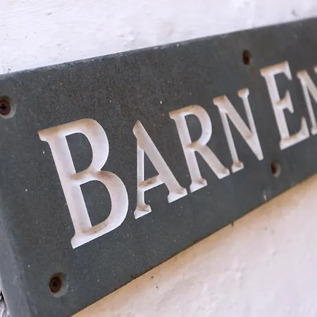 Barn End Апартаменты